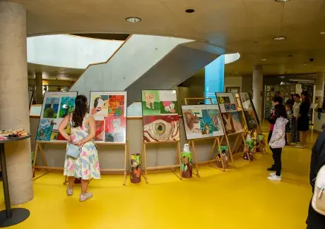 Vernisáž výstavy výtvarného oboru a keramiky