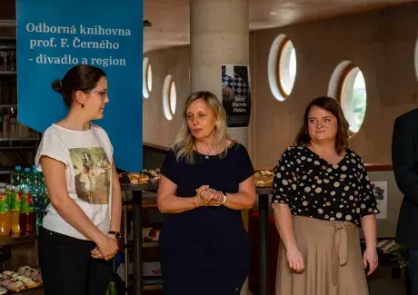 Vernisáž výstavy výtvarného oboru a keramiky