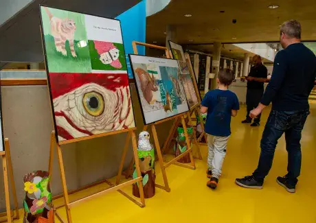 Vernisáž výstavy výtvarného oboru a keramiky