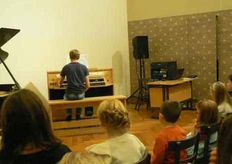 Koncert žáků Jana Lorence a Jiřího Kudrny 30.11.2017